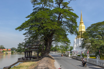 Obraz premium Buddhist temple in Ayutthaya, Thailand