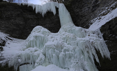 Fototapeta na wymiar American Iced Waterfall