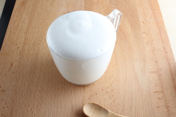 whipping of milk foam glass