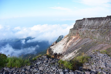 Fototapeta na wymiar 八ヶ岳の硫黄岳登山