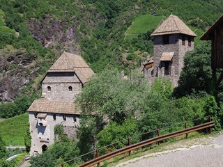 Fototapeta na wymiar Schloss Runkelstein bei Bozen, Südtirol