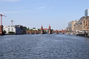 Obraz premium Uferbebauung Spree Berlin