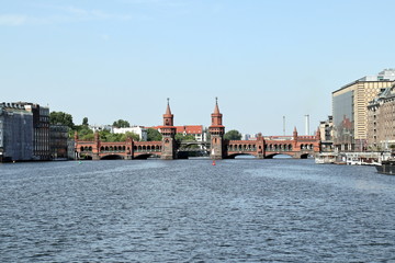 Naklejka premium Uferbebauung Spree Berlin