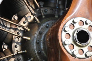 Détail d'un moteur de Sopwith Camel