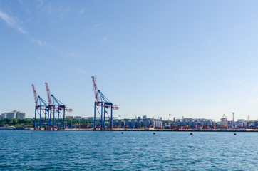 Obraz premium Seascape with Odesa port in the summer season