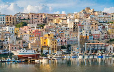 The colorful city of Sciacca overlooking its harbour. Provice of Agrigento, Sicily. - obrazy, fototapety, plakaty