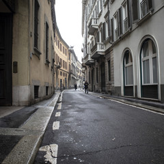 Fototapeta na wymiar View on the street in Milano 