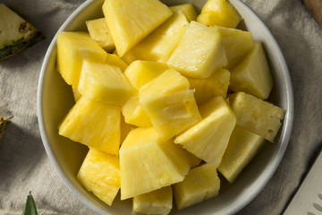Raw Yellow Organic Pineapple Slices