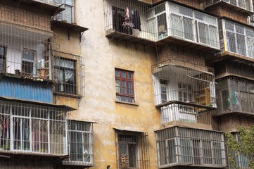 Fototapeta na wymiar Ruined building in China (Kunming, Yunnan)