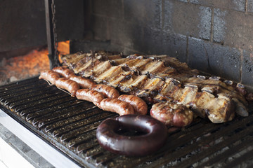 Strips of veal rib, chorizo ​​and blood sausage, Argentina barbecue