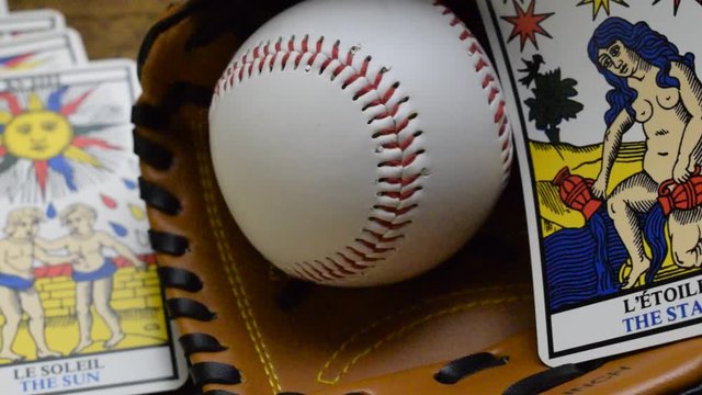 Bofbal Honkbal B&eacute;isbol Baseball Pallabase Бейсбол video Basebol كرة القاعدة Բեյսբոլ בייסבול 野球 棒球 
