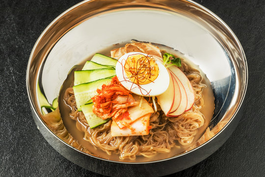 韓国北朝鮮料理　冷麺 Korea cold noodle dishes