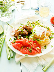 Mashed potatoes and meatballs