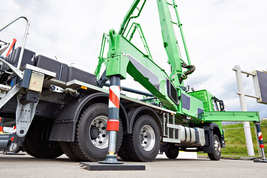 Hydraulic Support Construction Truck