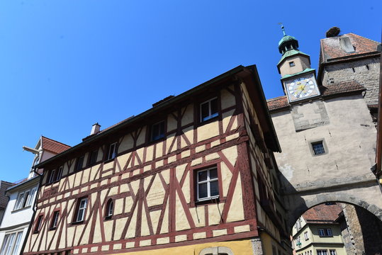 Markusturm mit R&ouml;derbogen in Rothenburg ob der Tauber 