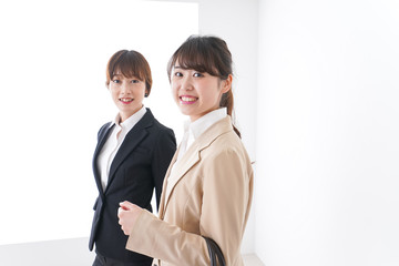 若いビジネスウーマン