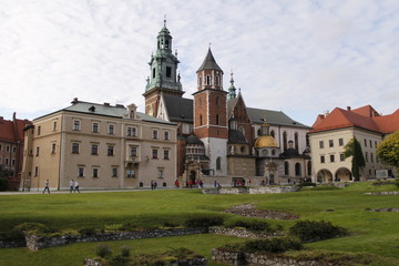 Fototapeta na wymiar Château et cathédrale Wawel à Cracovie, Pologne