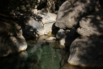 Rivière dans les Gorges Samaria