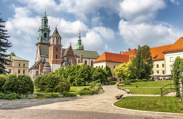 Fototapeta na wymiar Cathedral of St. Stanislaw and St. Vaclav and royal castle on the Wawel Hill, Krakow, Poland.