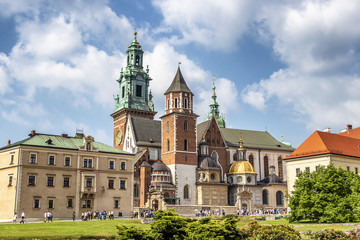 Fototapeta na wymiar Cathedral of St. Stanislaw and St. Vaclav and royal castle on the Wawel Hill, Krakow, Poland.