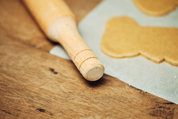 Fototapeta na wymiar the process of baking cookies at home