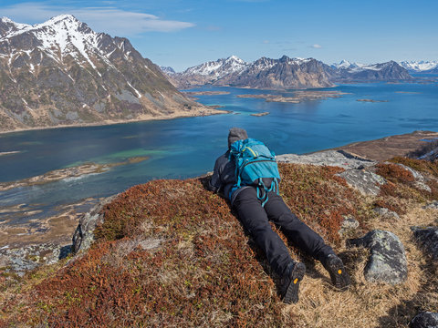 Contemplation : rando panoramique dans les &icirc;les Lofoten