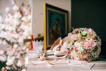 Beautiful bridal accessories for brides during fees. Dressing table.