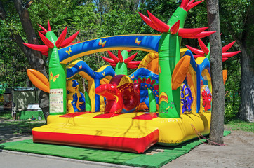 Kids inflatable trampoline
