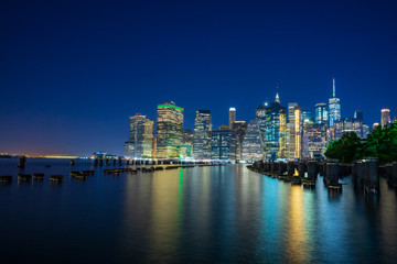 Fototapeta na wymiar Manhattan skyline at night