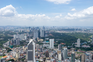 Fototapeta premium Widok na miasto Kuala Lumpur z pokładu KL Tower