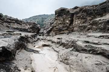 Fototapeta na wymiar ground fracturing the sand sea of Mount Bromo