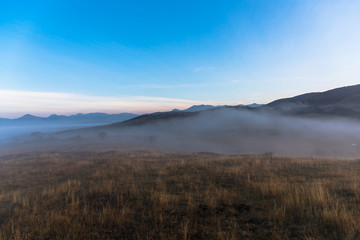 Obraz premium Morning fog on the hill
