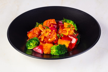 Salad with lotus and prawns