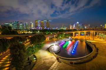 Fototapeta premium Singapore City, Panorama view of Singapore cityscape and skyscrapers at Marina Bay at night sky.