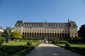 Fototapeta na wymiar Le palais St Georges à Rennes