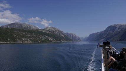 Morgendliche Schifffahrt auf dem Lysefjord, von Lysebotn nach Farsund, Norwegen