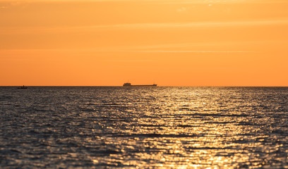 tanker auf dem meer