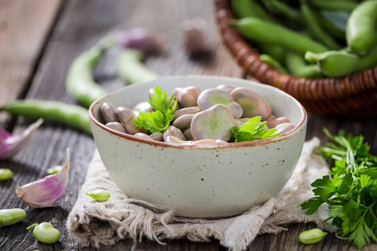Boiled broad beans boiled with parsley and garlic