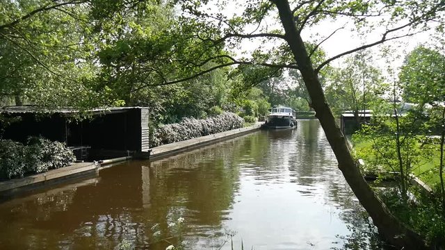 Canale navigabile in Olanda