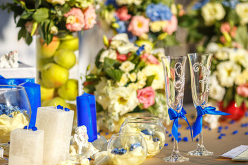 wedding decor festive glasses for the newlyweds