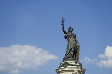 Fototapeta na wymiar Statue de la République. Place de la République. Paris France