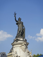 Fototapeta premium Statue de la République. Place de la République. Paris France