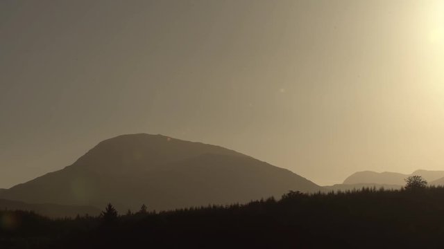 Coucher de soleil sur montagne / sunset on the scottish highland moutain