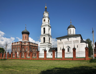 Fototapeta na wymiar Cathedral of St. Nicholas, bell tower and Resurrection cathedral at Kremlin of Volokolamsk. Russia