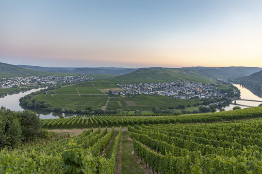 famous moselle sinuosity at  Leiwen called Zummet hights