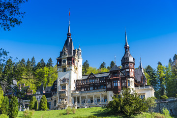 Obraz premium peles castle in transylvania romania
