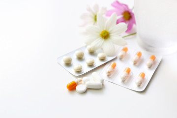 医療イメージ　飲み薬