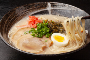 豚骨ラーメン