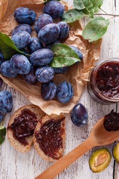 Plums with jam