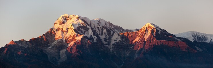 Obraz premium mount Annapurna, evening sunset view